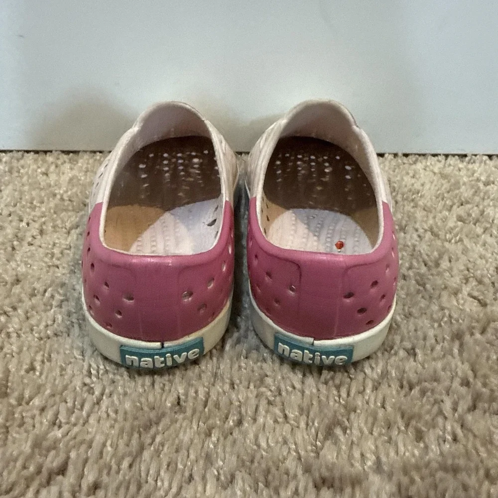 Native Shoes Kids Size C8 Pink Jefferson Slip On Water Shoes Lightweight Casual